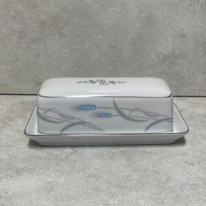 Valmont China Royal Wheat Butter Dish